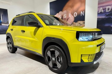 Fiat Grande Panda E La Prima 113 KM 44kWh! Rata od 99zł netto!!